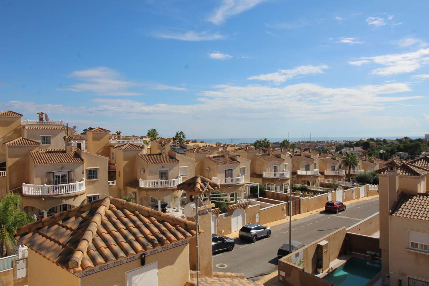 Quad-style bungalow with garden, terraces, swimming pool and sea views in Villamartín