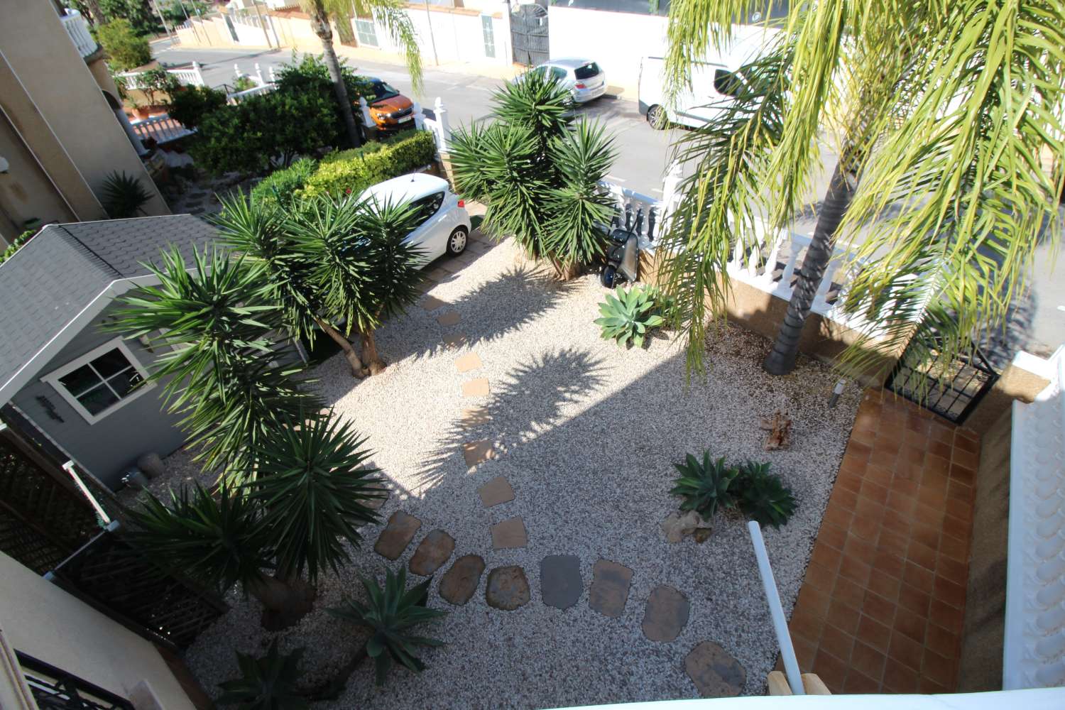 Quad-style bungalow with garden, terraces, swimming pool and sea views in Villamartín
