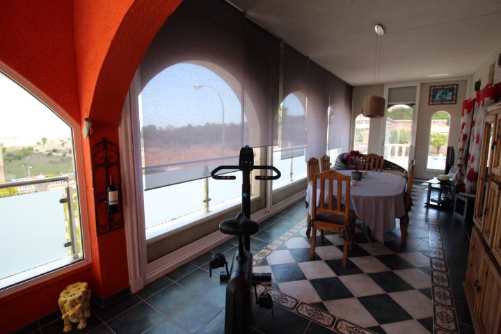 Exclusivo chalet en San Miguel de Salinas