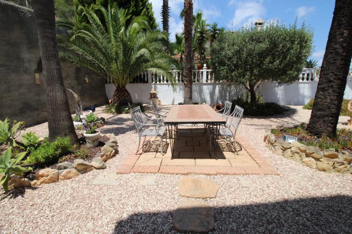 Exclusive villa in San Miguel de Salinas