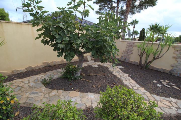 Gran chalet de una sola planta en Villamartín/ Oihuela Costa