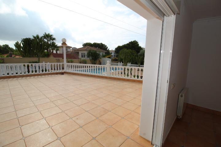 Large villa all in one level in Villamartin/ Oihuela Costa