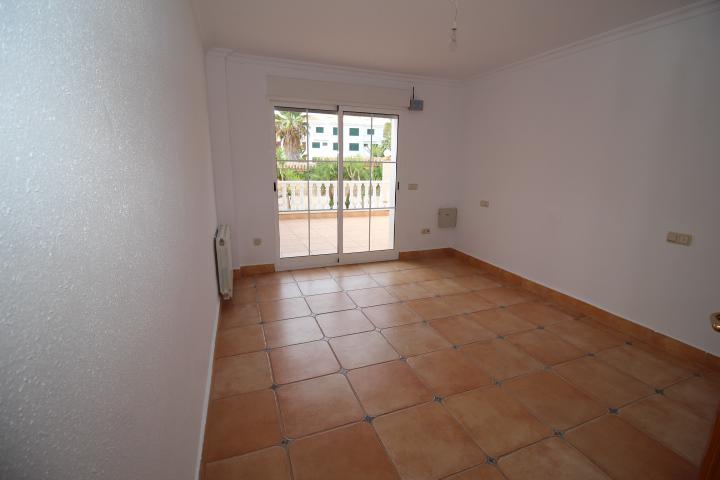 Large villa all in one level in Villamartin/ Oihuela Costa